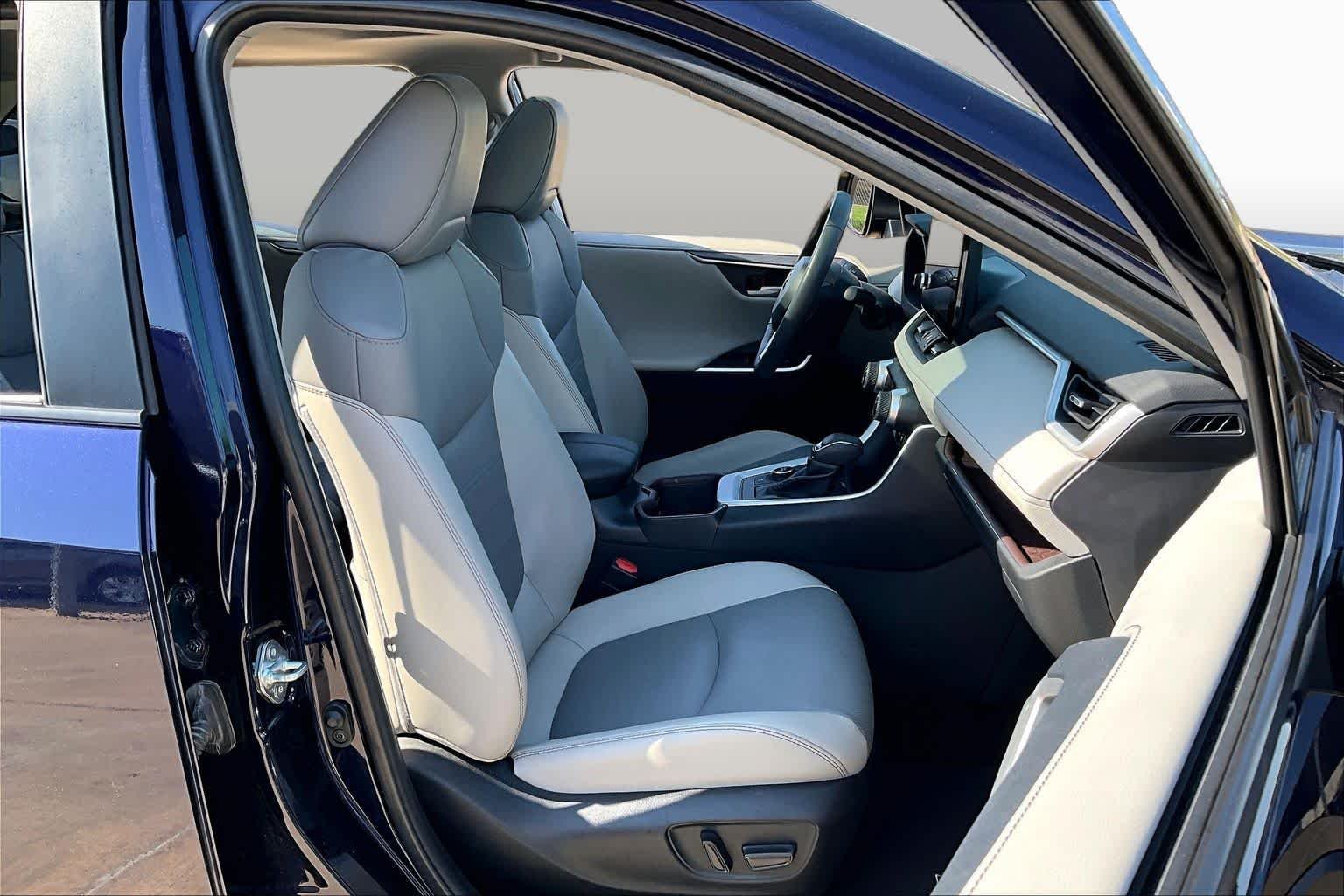 Used 2023 Blueprint Toyota Hybrid Limited image 9