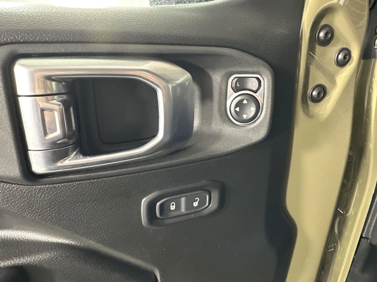 Used 2025 41 Jeep Willys image 8