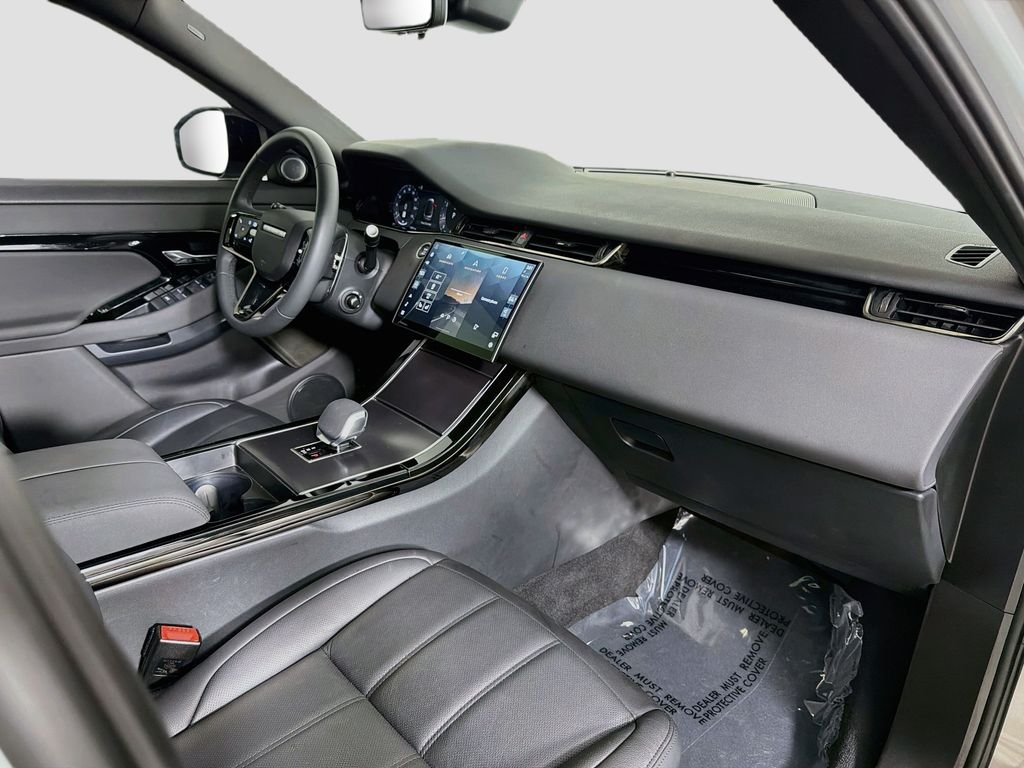 Used 2026 Silver Land Rover Dynamic image 31