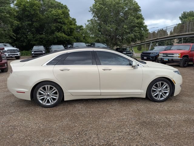 Used 2016  Lincoln Reserve image 13