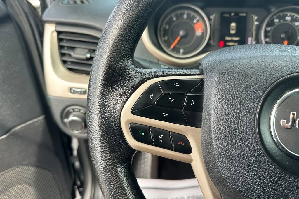 Used 2017 Gray Jeep Sport image 15