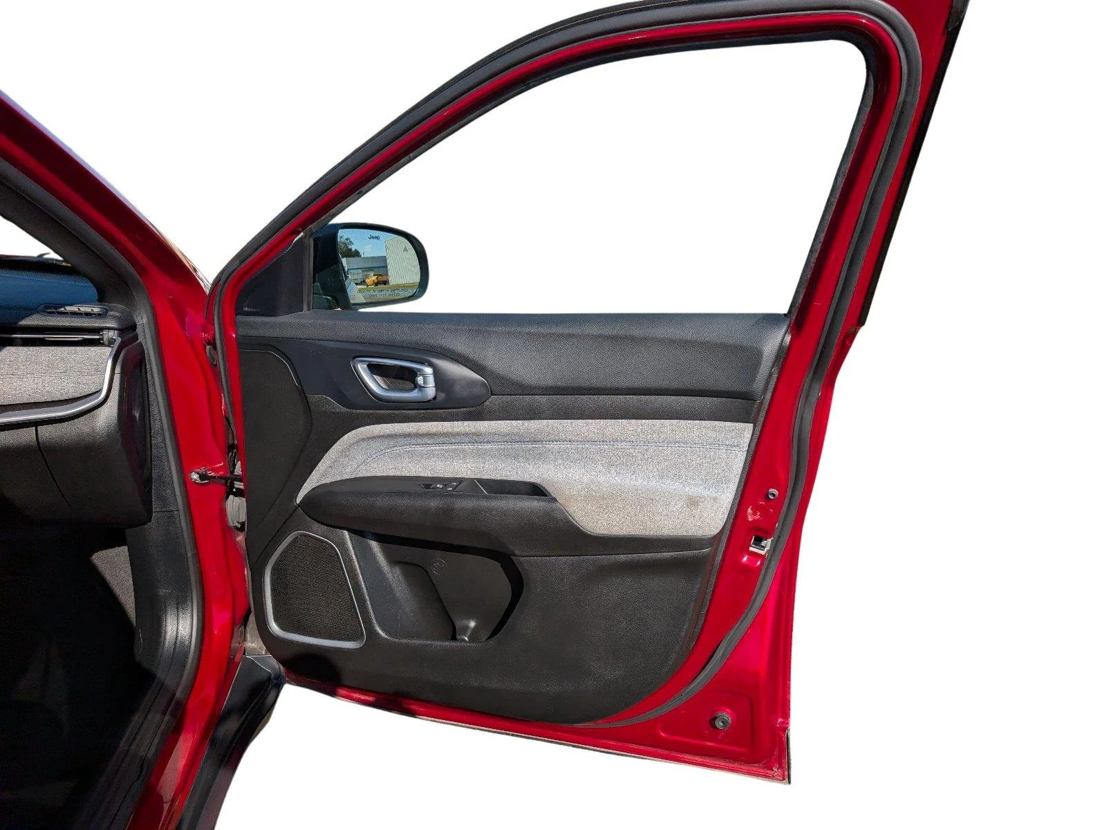 Used 2025 Red Hot Pearlcoat Jeep Latitude image 19