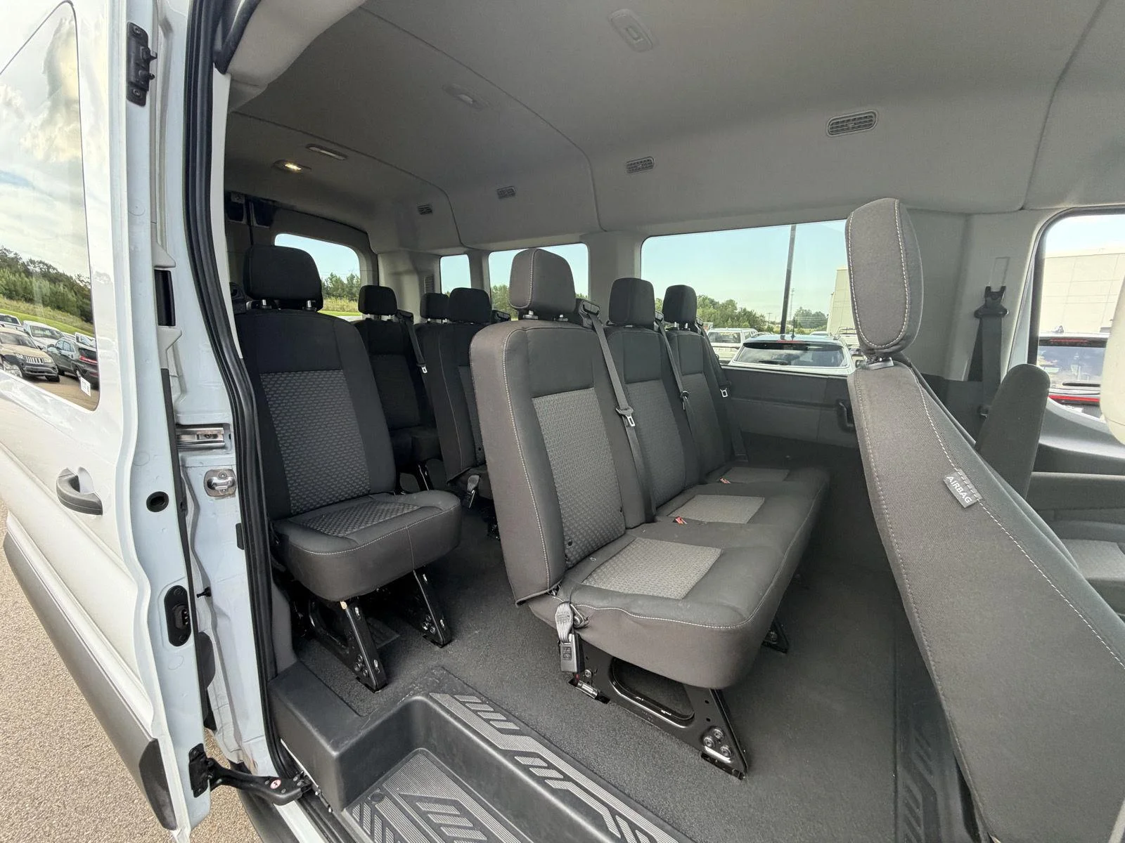 Used 2023 Oxford White Ford 350 XL image 18