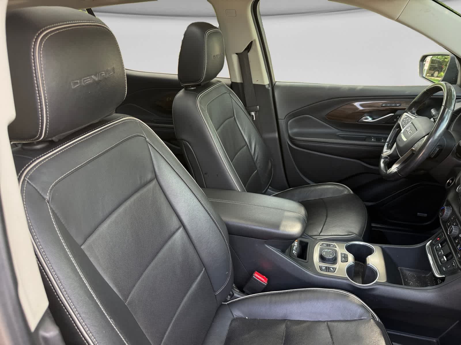Used 2020 Ebony Twilight Metallic GMC Denali image 20