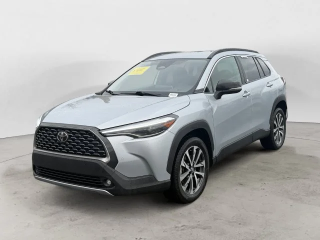2025 Toyota Corolla Cross XLE