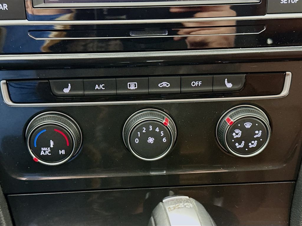 Used 2019 Black Volkswagen TSI S image 16