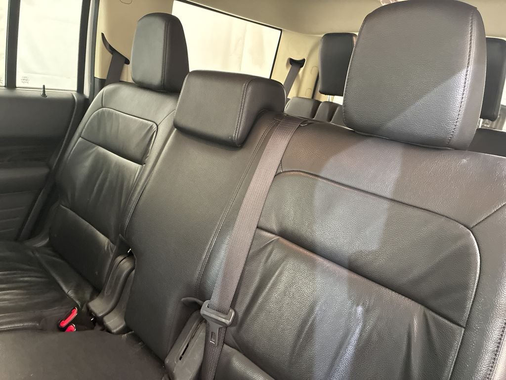 Used 2019 White Ford SEL image 9