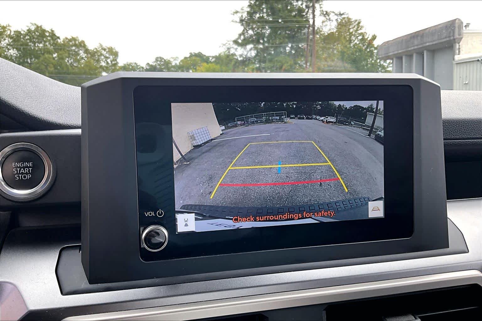 Used 2025 Cutting Edge Toyota SR5 image 27