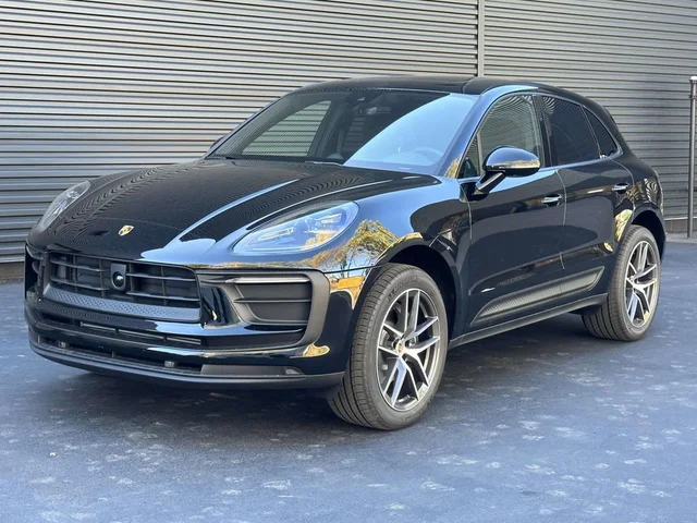 2026 Porsche Macan 