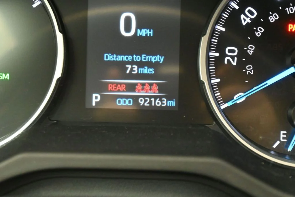 Used 2022 White Toyota XLE image 17