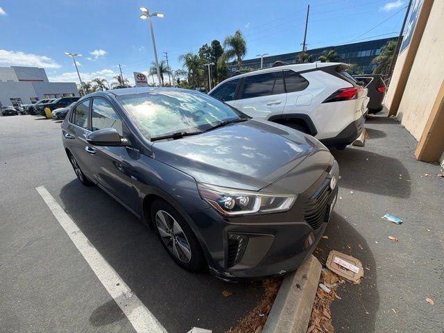 Used 2018 Summit Gray Hyundai Limited image 4