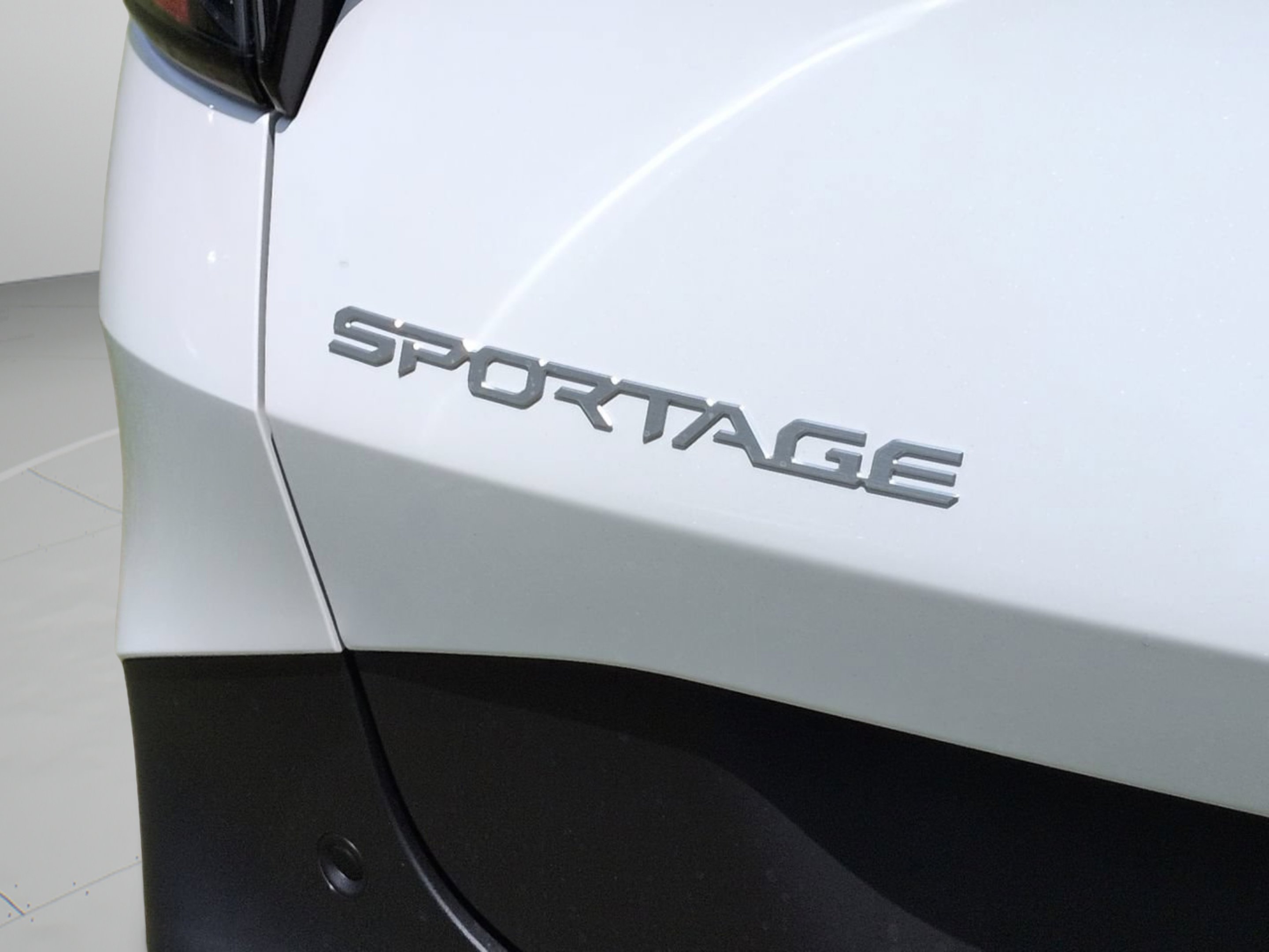 New 2026 Snow White Pearl Kia LX image 31