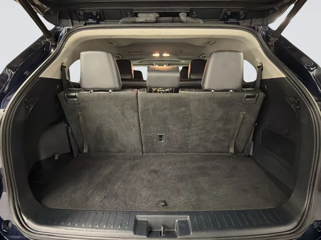 Used 2022 Blue Toyota XLE image 32