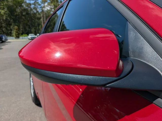 Certified Used 2022 Scarlet Red Hyundai SE image 12