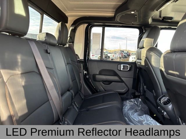 New 2025 Black Clearcoat Jeep High Tide image 23
