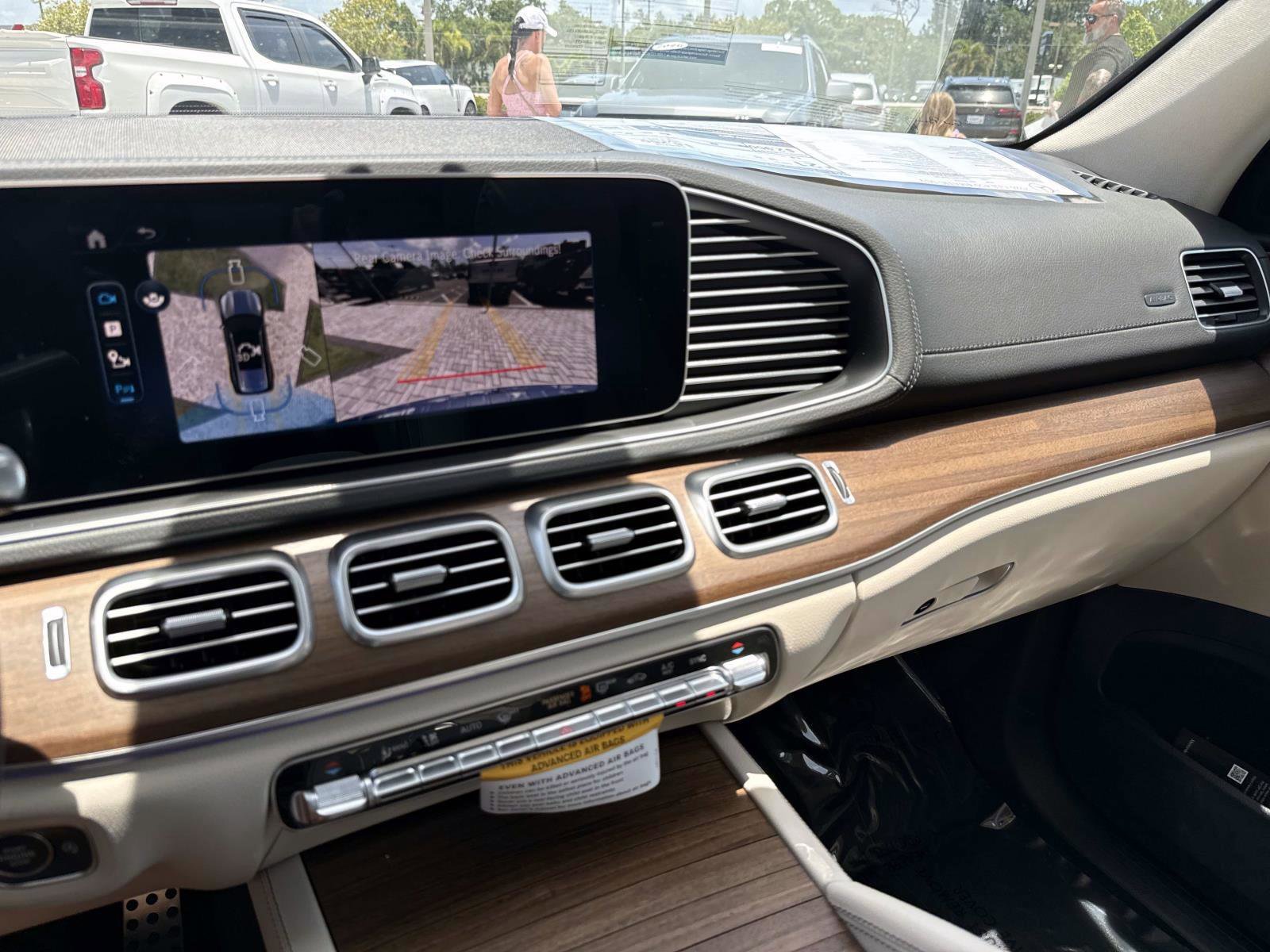 New 2026 Polar White Mercedes-Benz 450 4MATIC® SUV image 28