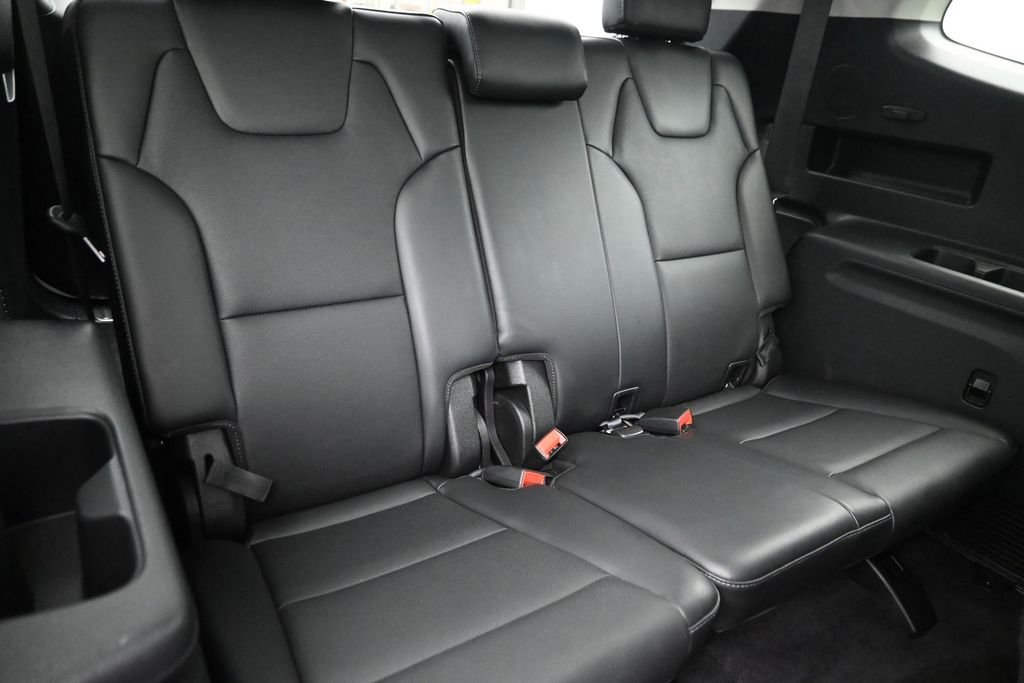 Used 2021 White Kia SX image 11