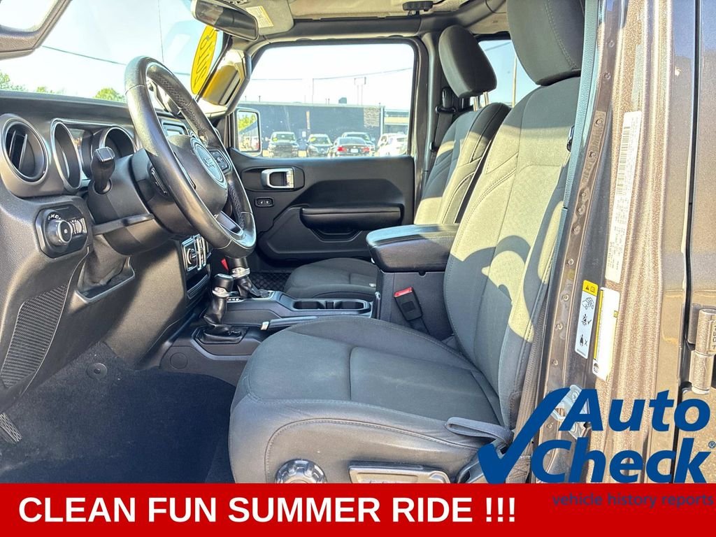 Used 2018 Gray Jeep Unlimited Sport S image 22