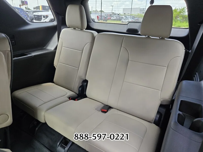 Used 2023 Blue Metallic CHEVROLET LT LEATHER image 12