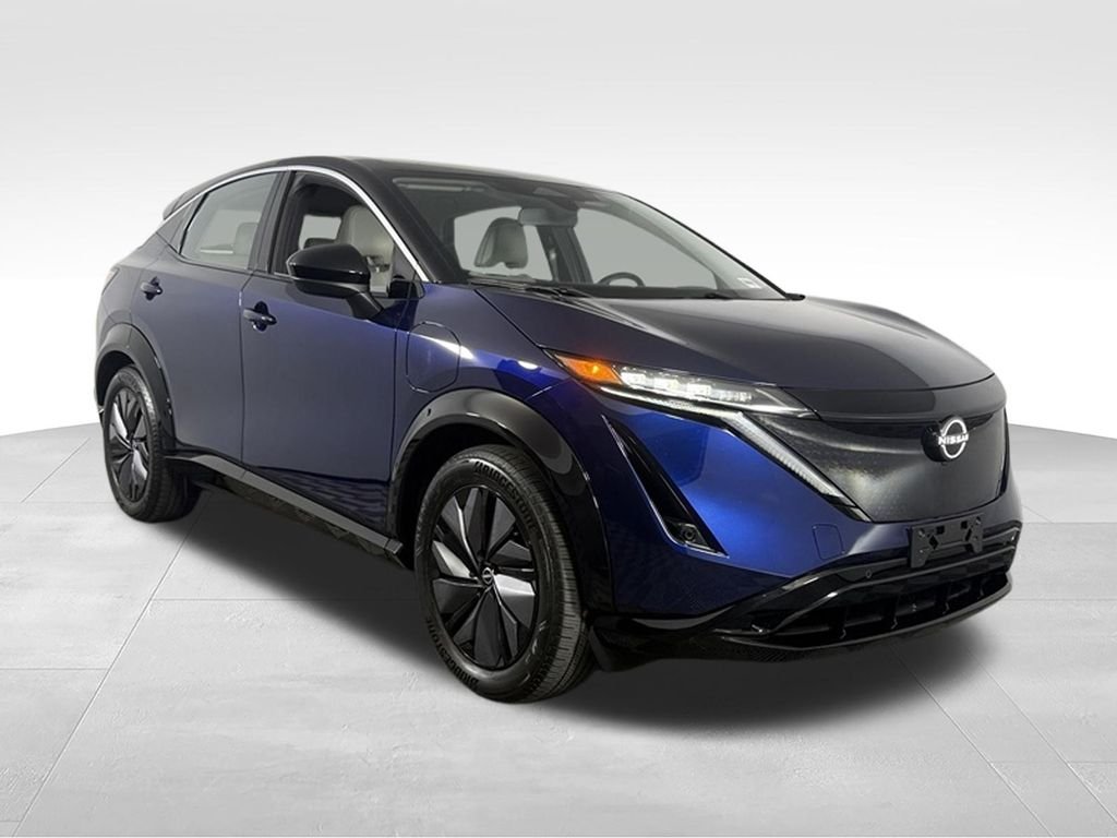 Used 2023 Deep Ocean Blue Nissan ENGAGE image 4