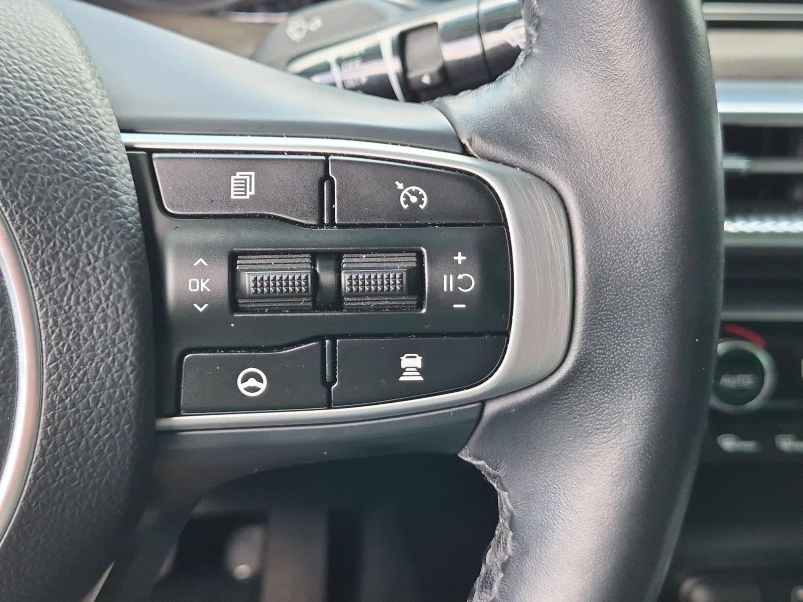 Used 2023 Glacial White Pearl Kia EX image 21