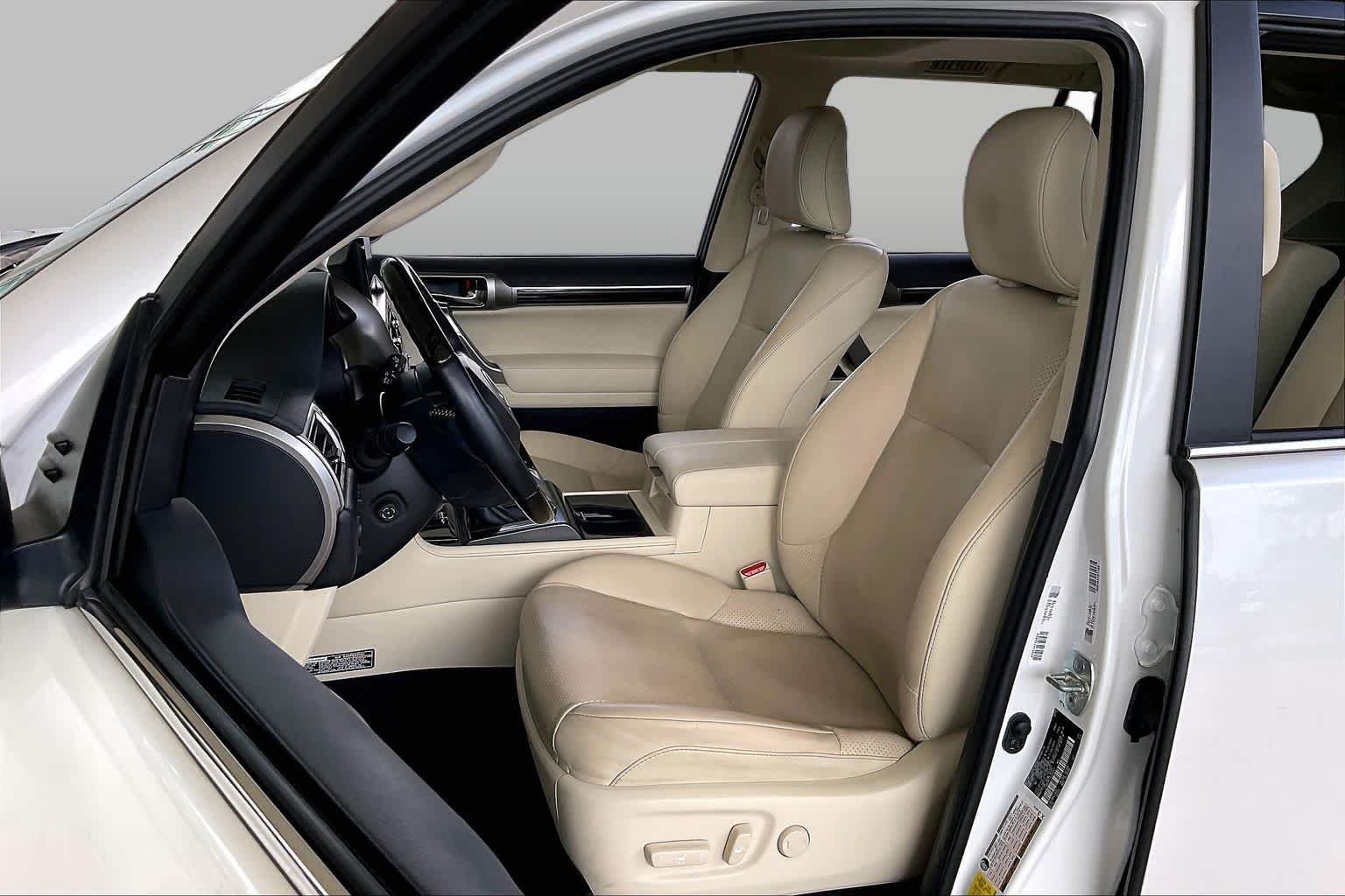 Used 2023 Eminent White Pearl Lexus Luxury image 7