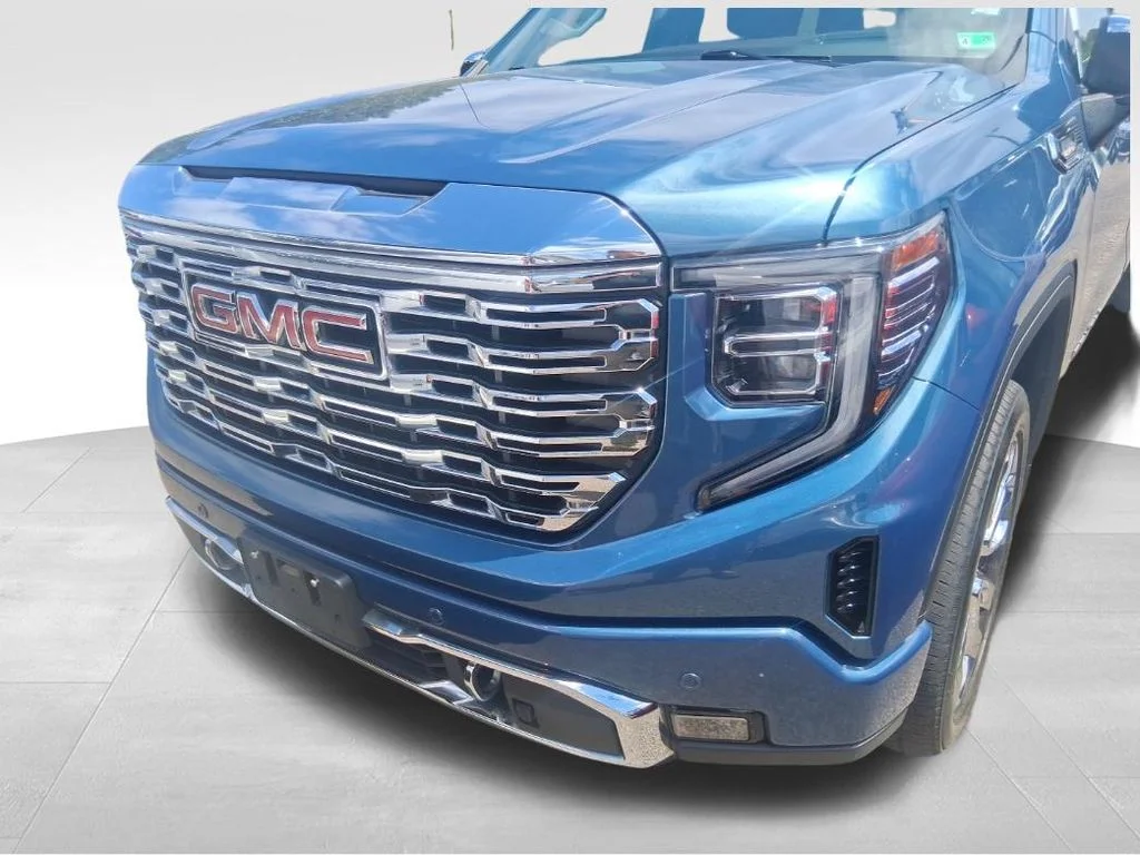 Used 2024 Blue GMC Denali image 2