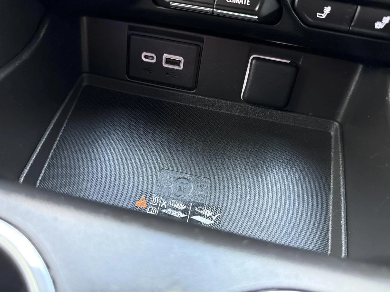 Used 2022 SUMMIT WHITE Chevrolet RST image 31