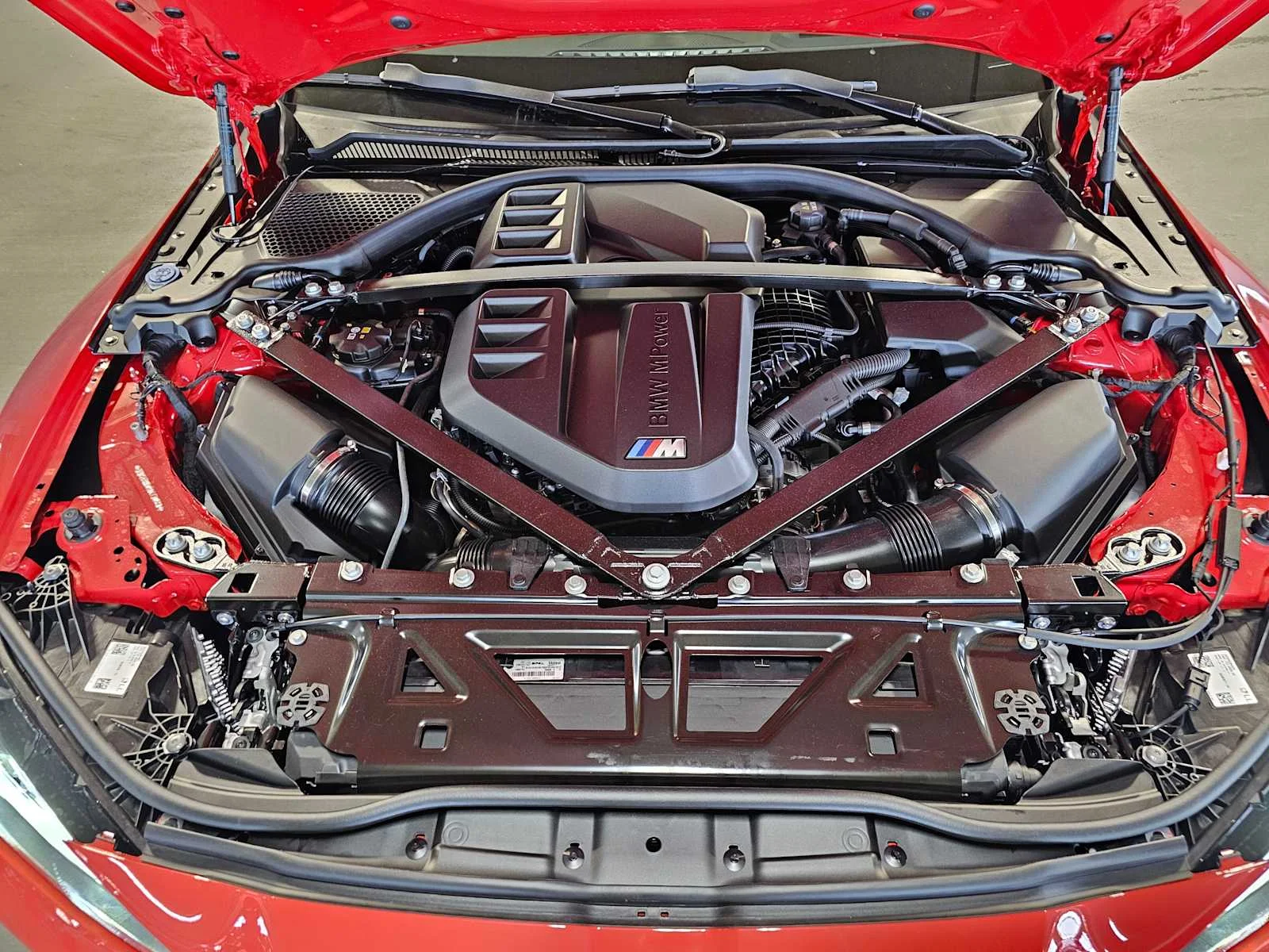 New 2026 Toronto Red Metallic BMW Competition xDrive image 7