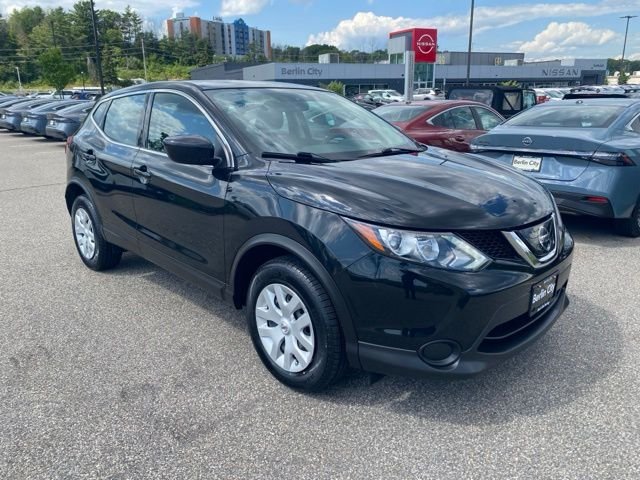 Used 2019 Magnetic Black Pearl Nissan S image 28