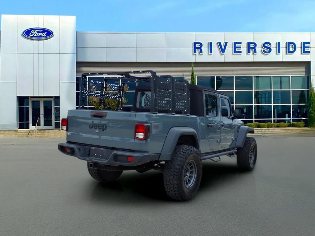 Used 2024 Anvil Clearcoat Jeep Sport image 7