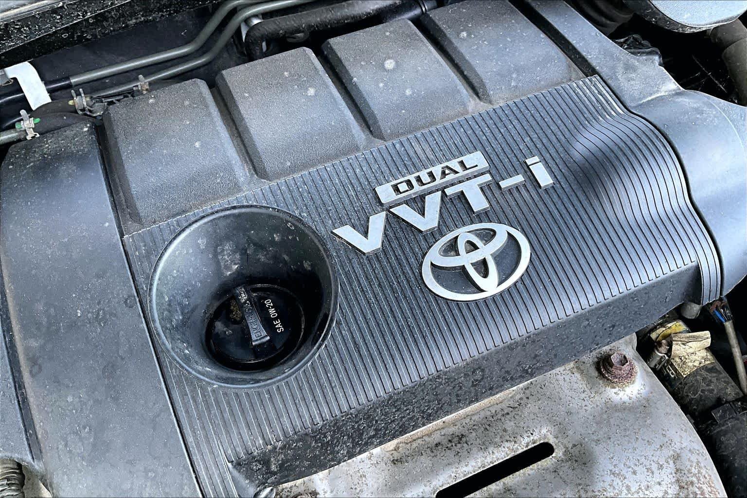 Used 2010 Magnetic Gray Metallic Toyota LE image 29