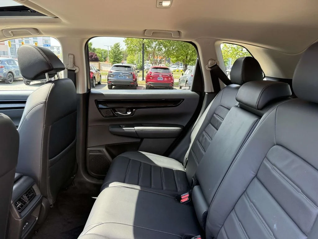 Used 2024 Black Honda EX-L image 17