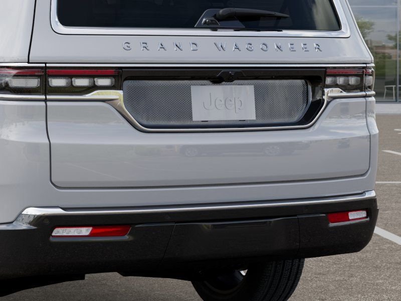 2025 Jeep Grand Wagoneer Series III - Photo 13