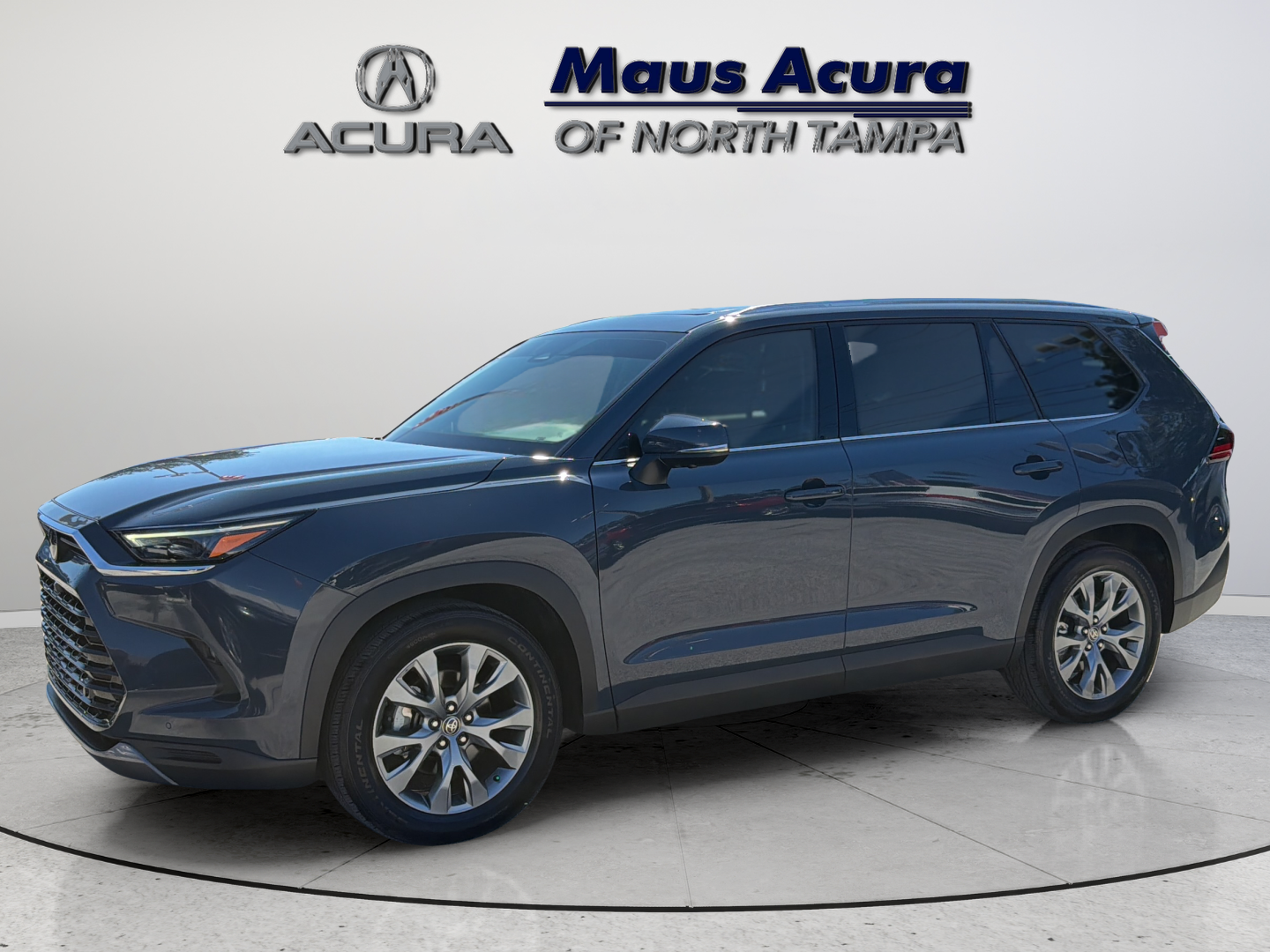 Used 2025 Cloud Toyota Limited image 5