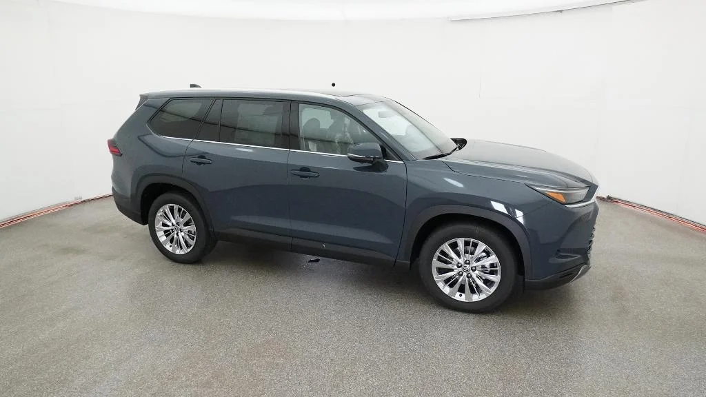 New 2026 Storm Cloud Toyota Platinum image 4
