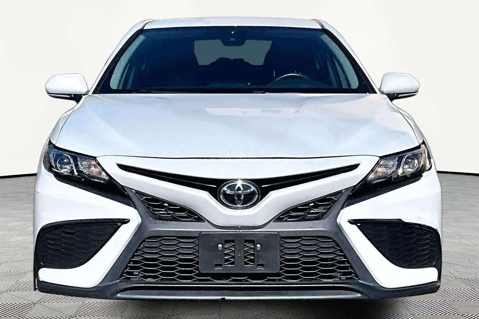 Used 2024 Ice Edge Toyota SE image 4