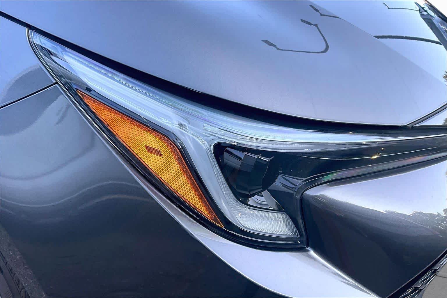 Used 2025 Magnetic Gray Metallic Toyota SE image 25