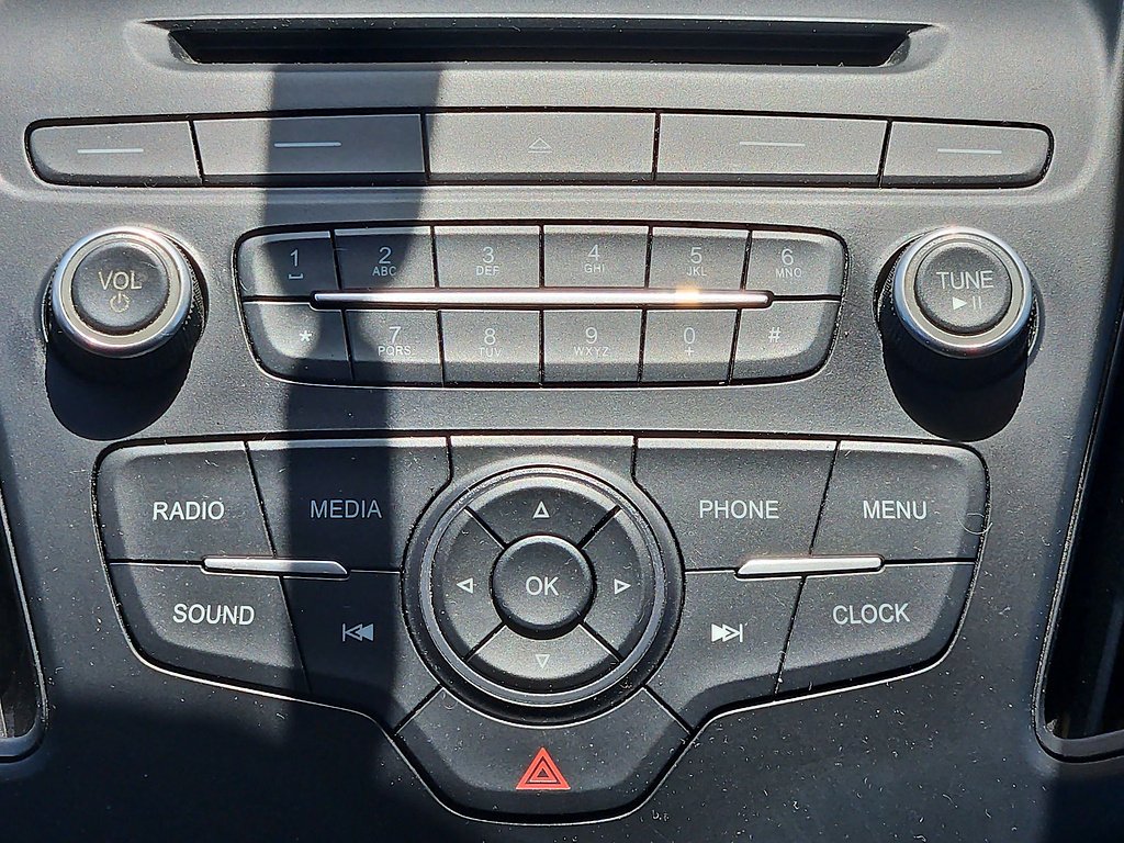 Used 2015 Tuxedo Black Ford S image 33