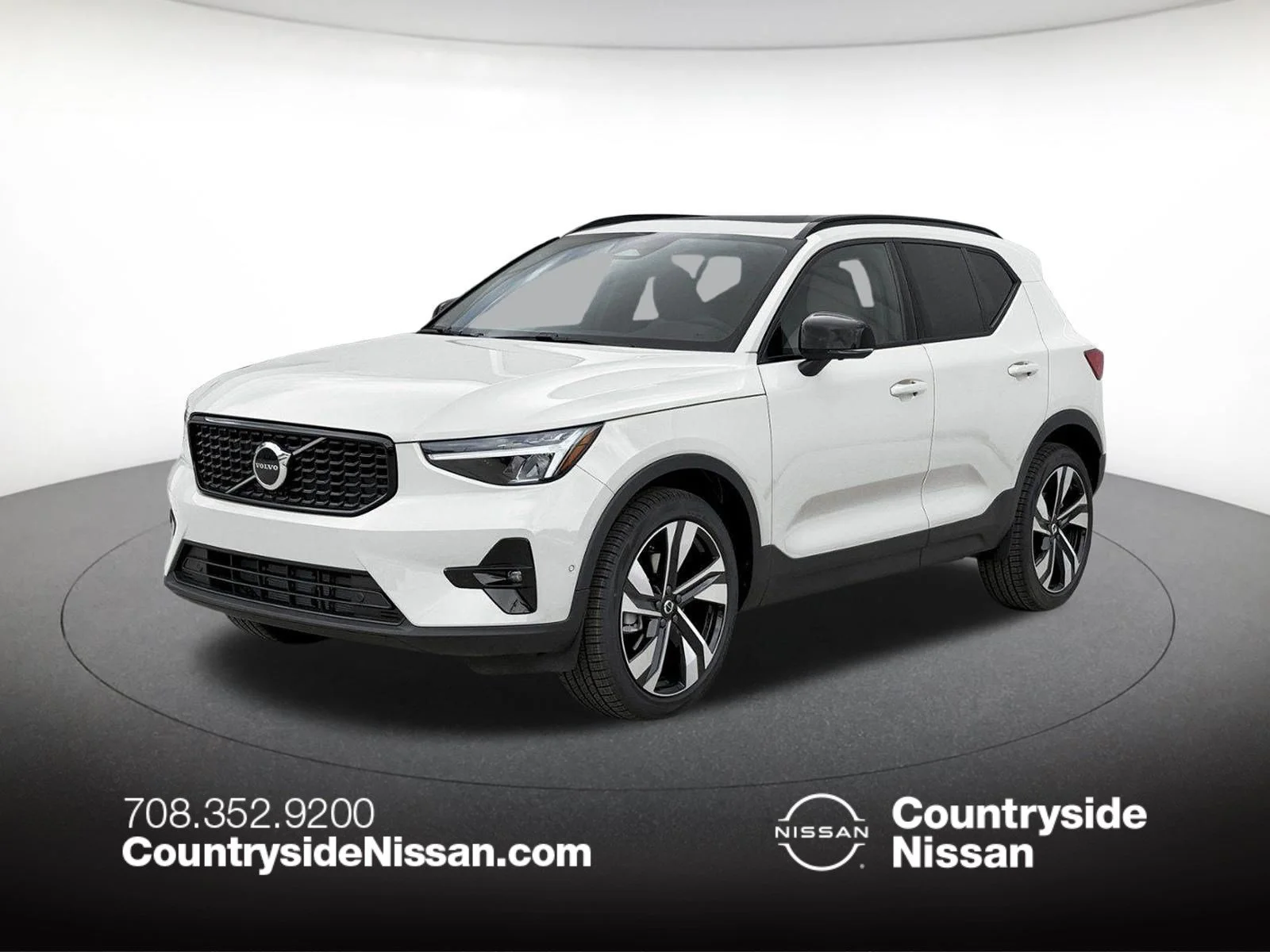 2026 Volvo XC40 Plus