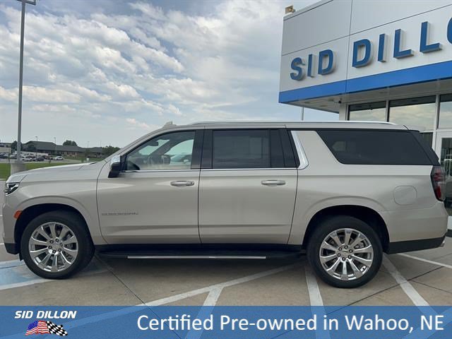 Used 2023 Empire Beige Metallic Chevrolet Premier image 2