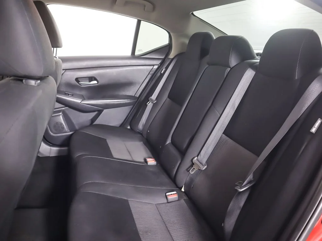 Used 2022 Scarlet Nissan SV image 28