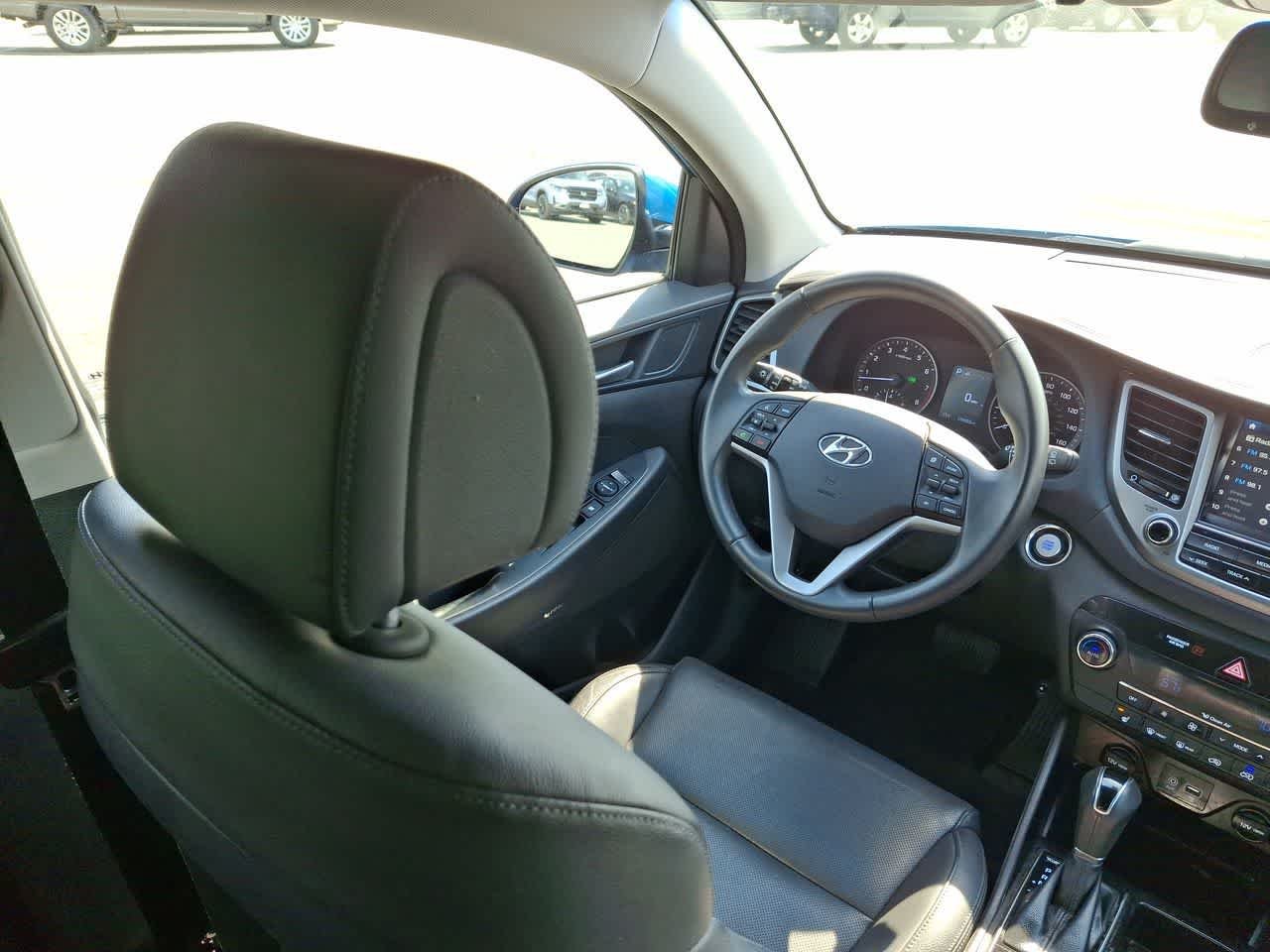 Used 2018 Caribbean Blue Hyundai SEL Plus image 15