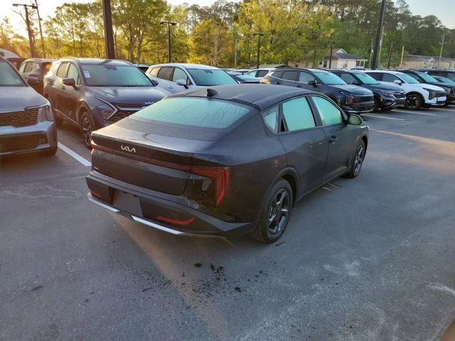 New 2026 Aurora Black Pearl Kia LXS image 2