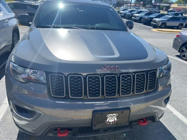 Used 2019 Gray Jeep Trailhawk image 2