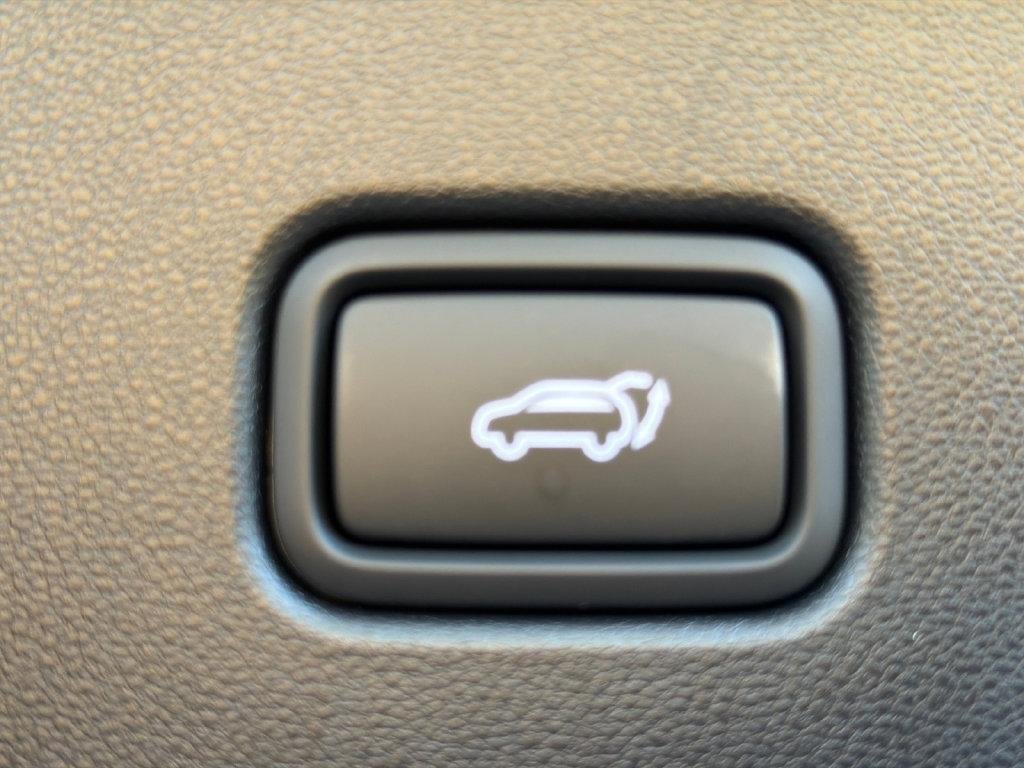 New 2026 Gray Hyundai Limited FWD image 19