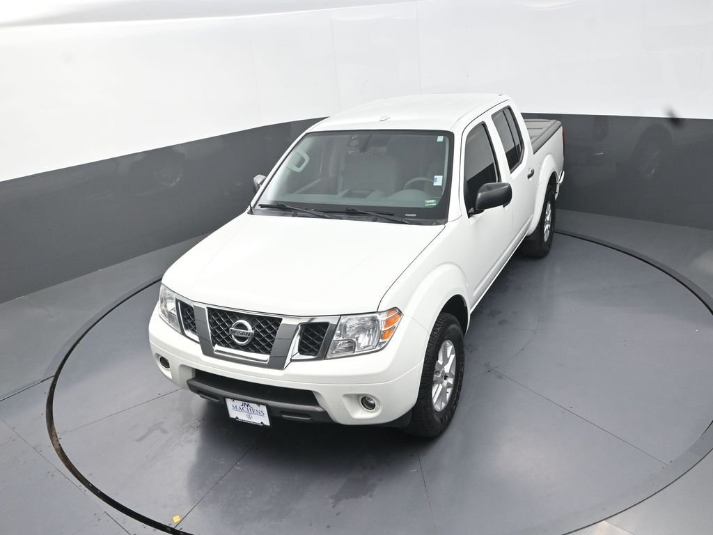Used 2017 White Nissan SV image 16