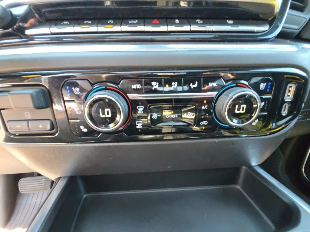 Used 2023 Summit White Chevrolet LTZ image 17