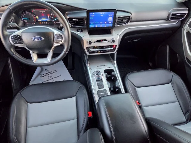 Used 2023 Black Ford XLT image 11