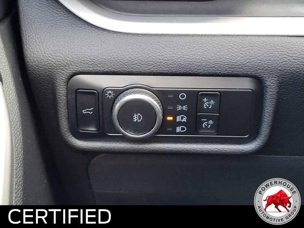 Used 2024 Black Ford XLT image 28